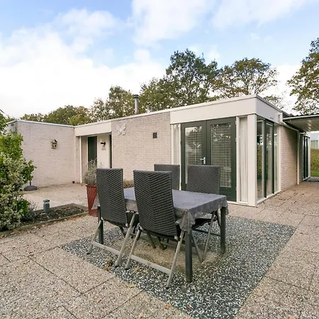 Vakantiehuis Bungalow Kuste - Klepperstee Ouddorp, 2 Terraces And Garden, Near The Beach - Not For Companies