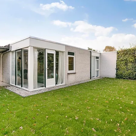 Vakantiehuis Bungalow Kuste - Klepperstee Ouddorp, 2 Terraces And Garden, Near The Beach - Not For Companies
